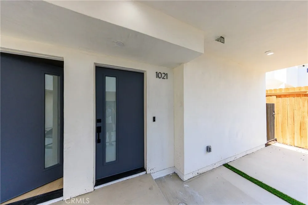 1021 Citrus Avenue #2 Los Angeles, CA 90019