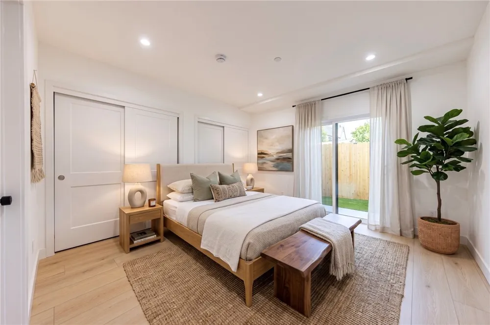 1021 Citrus Avenue #2 Los Angeles, CA 90019
