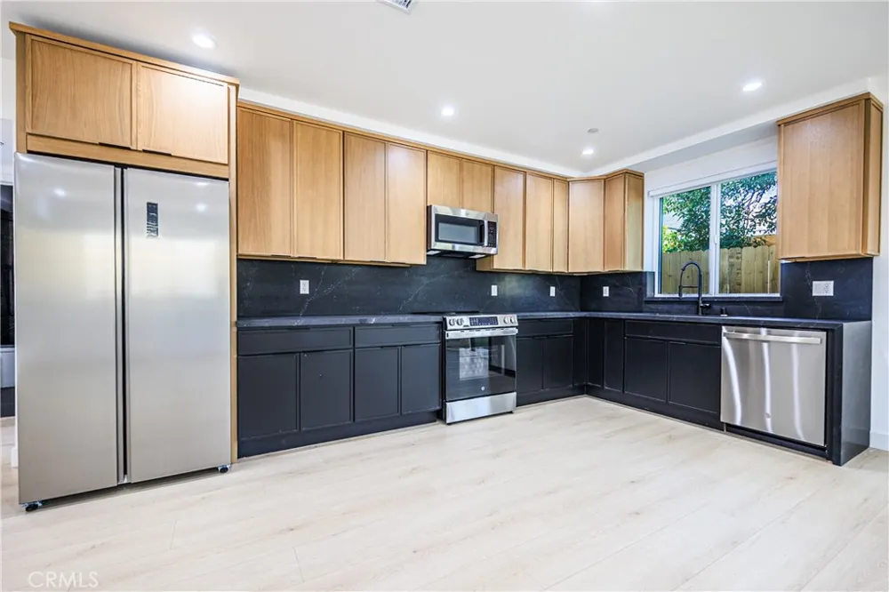 1021 Citrus Avenue #2 Los Angeles, CA 90019