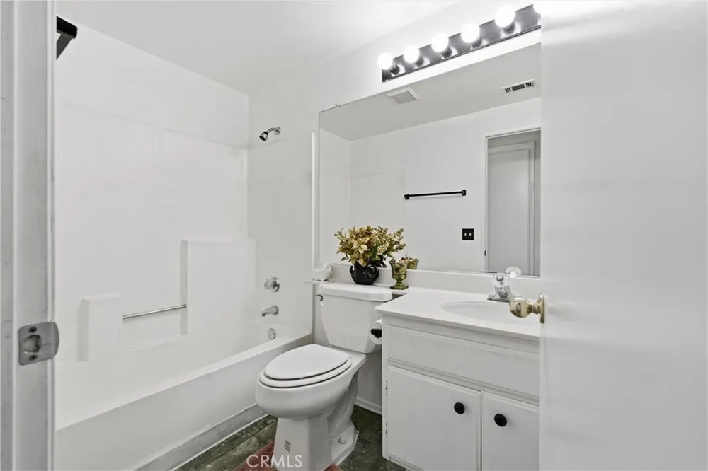 3581 Fernwood Rosamond, CA 93560