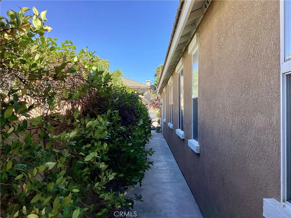 3643 Mountain Shadows Court Palmdale, CA 93551