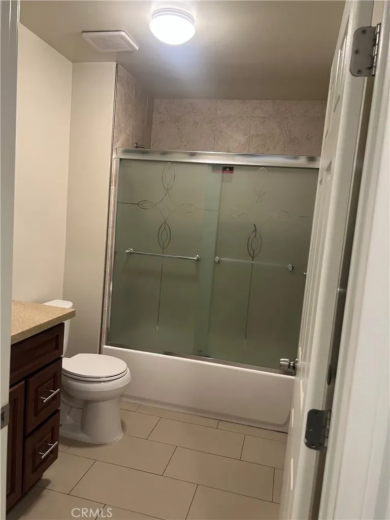 44558 Stanridge Avenue Lancaster, CA 93535