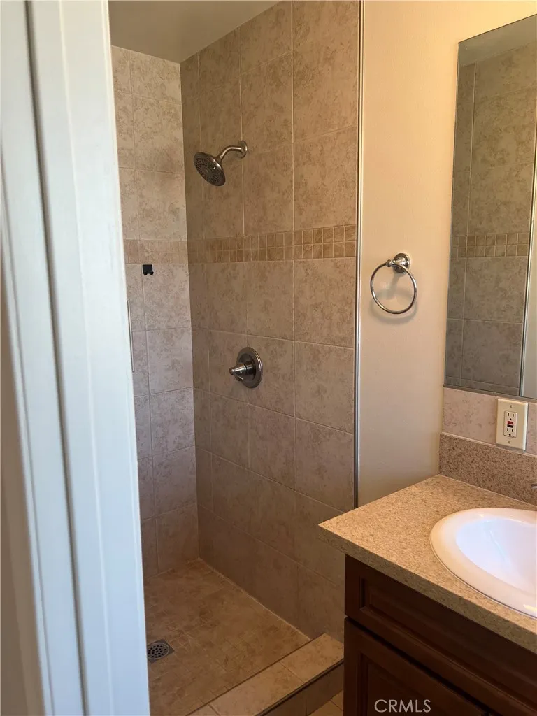 44558 Stanridge Avenue Lancaster, CA 93535