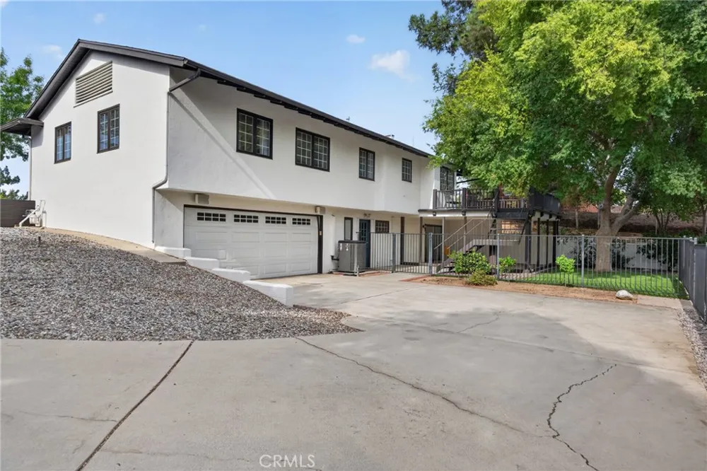 636 E Mariposa Redlands, CA 92373