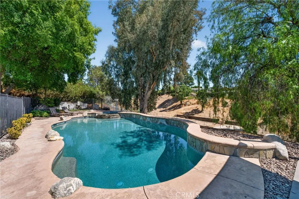 636 E Mariposa Redlands, CA 92373