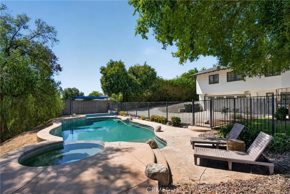 636 E Mariposa Redlands, CA 92373