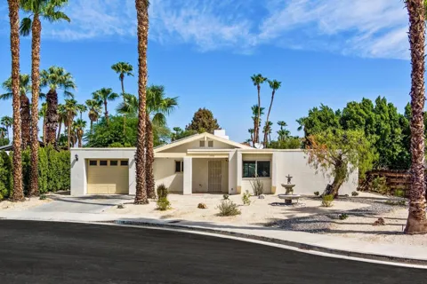 1350 E Gem Circle