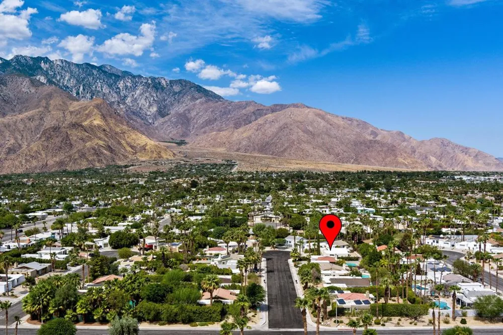 1350 E Gem Circle Palm Springs, CA 92262