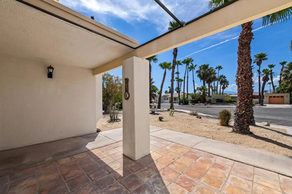 1350 E Gem Circle Palm Springs, CA 92262