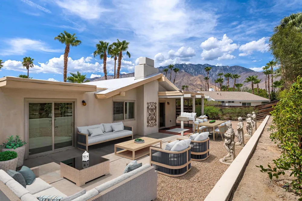 1350 E Gem Circle Palm Springs, CA 92262