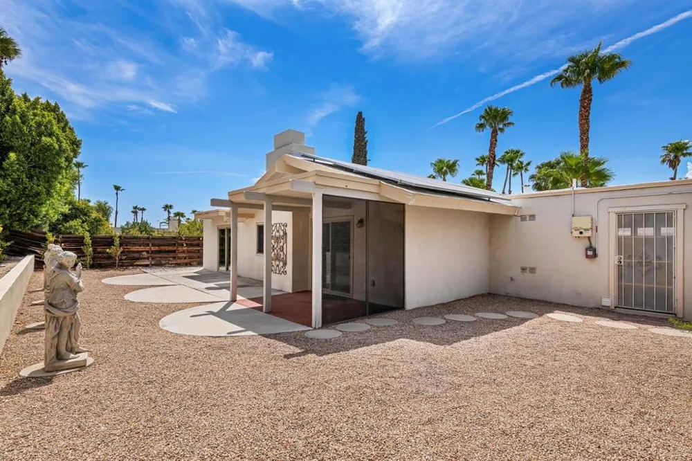 1350 E Gem Circle Palm Springs, CA 92262