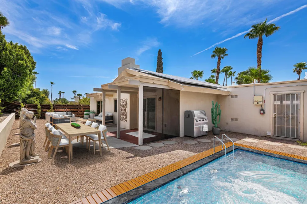 1350 E Gem Circle Palm Springs, CA 92262