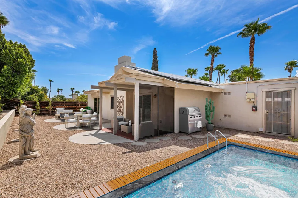1350 E Gem Circle Palm Springs, CA 92262