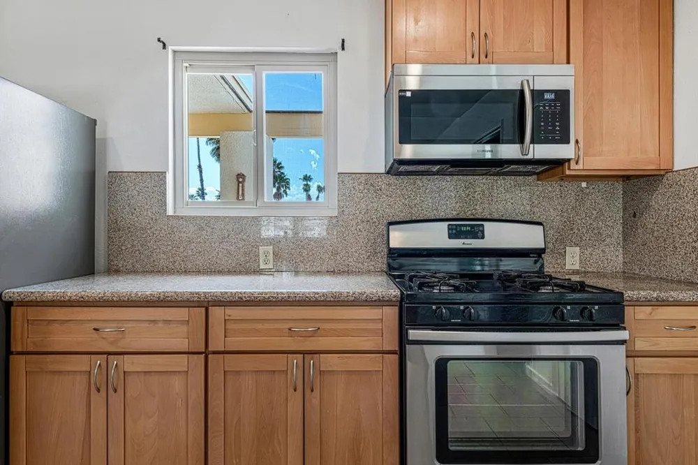 1350 E Gem Circle Palm Springs, CA 92262