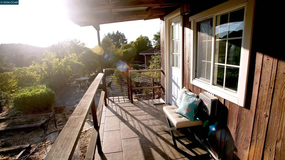 2531 Moraga Dr Pinole, CA 94564