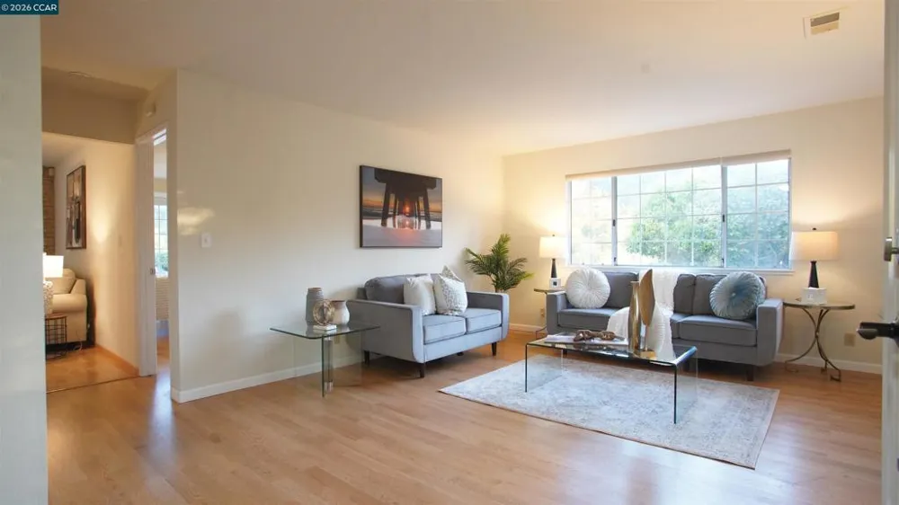 2531 Moraga Dr Pinole, CA 94564