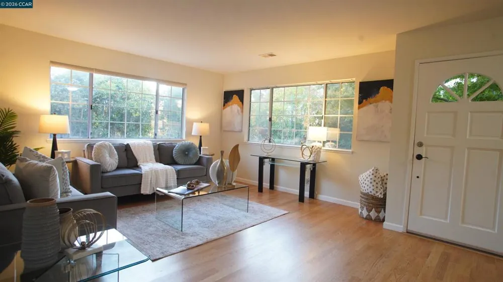 2531 Moraga Dr Pinole, CA 94564