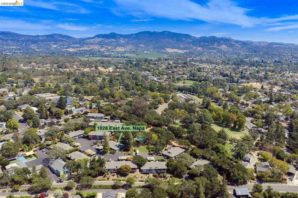 1026 East Ave Napa, CA 94559