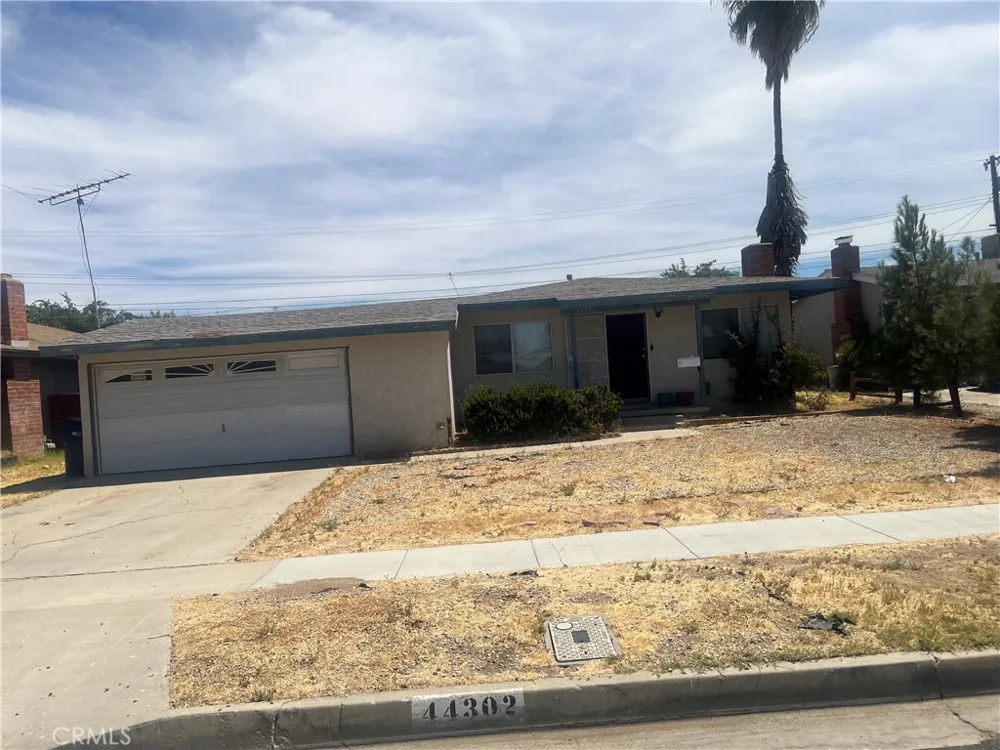 44302 Kirkland Avenue Lancaster, CA 93535