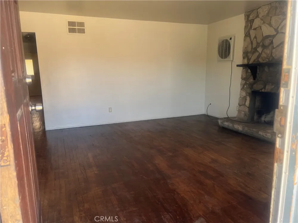 44302 Kirkland Avenue Lancaster, CA 93535