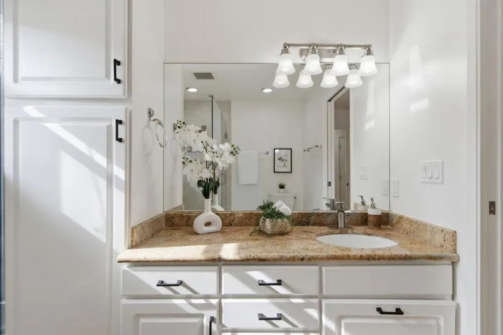 1035 Lorne Way Sunnyvale, CA 94087