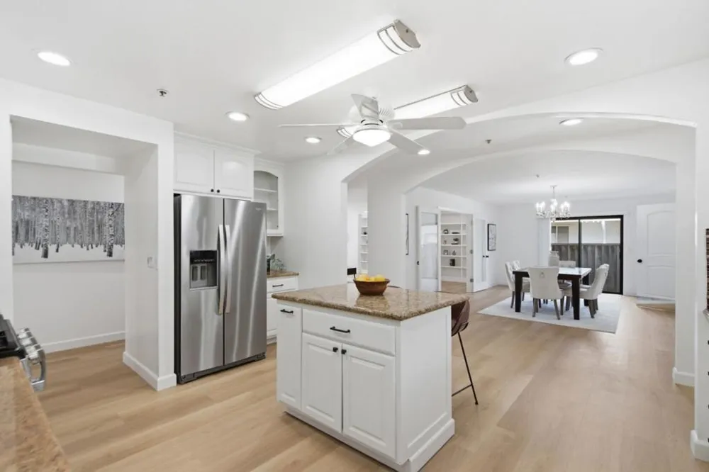 1035 Lorne Way Sunnyvale, CA 94087