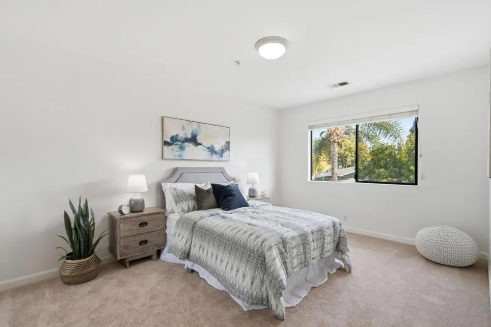 1035 Lorne Way Sunnyvale, CA 94087