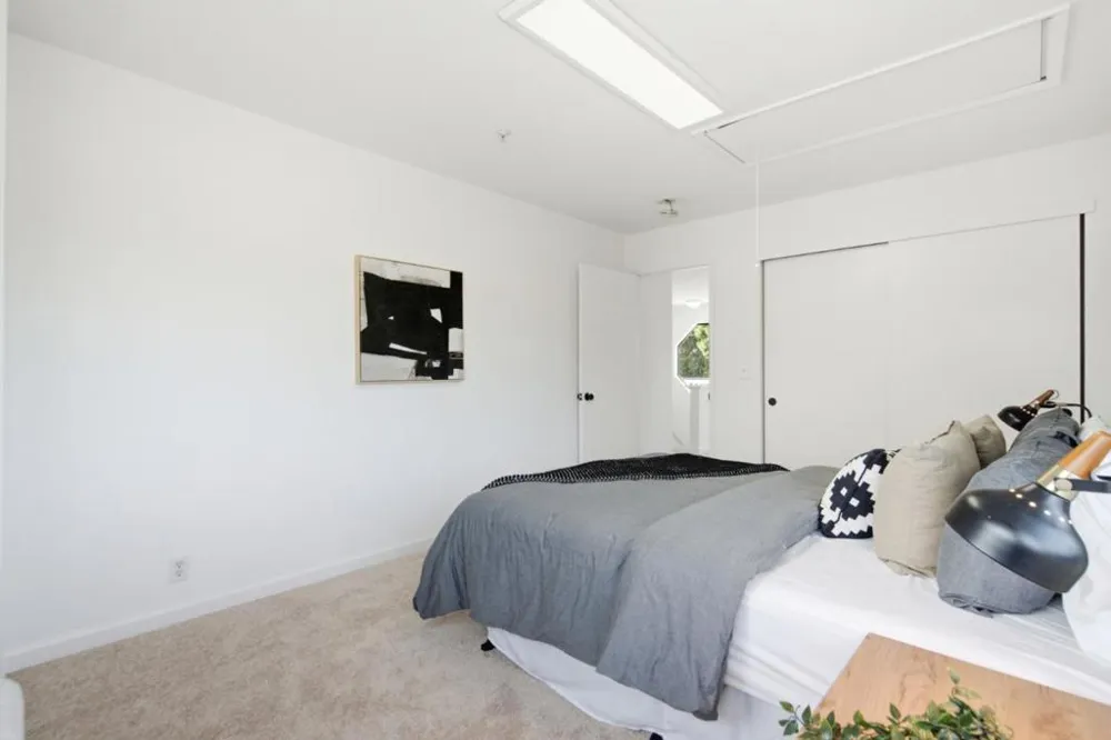 1035 Lorne Way Sunnyvale, CA 94087