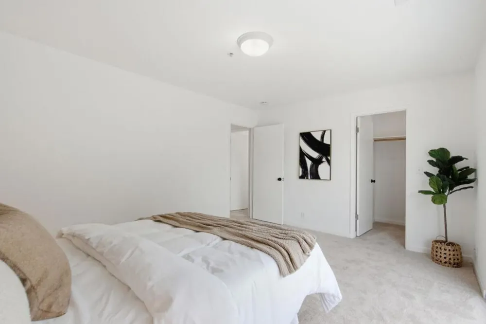 1035 Lorne Way Sunnyvale, CA 94087