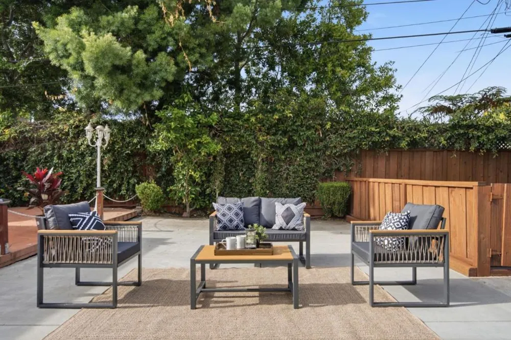 1035 Lorne Way Sunnyvale, CA 94087