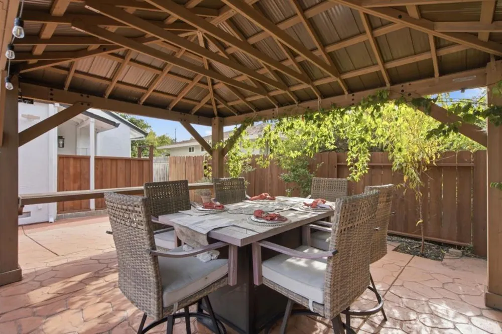 1035 Lorne Way Sunnyvale, CA 94087