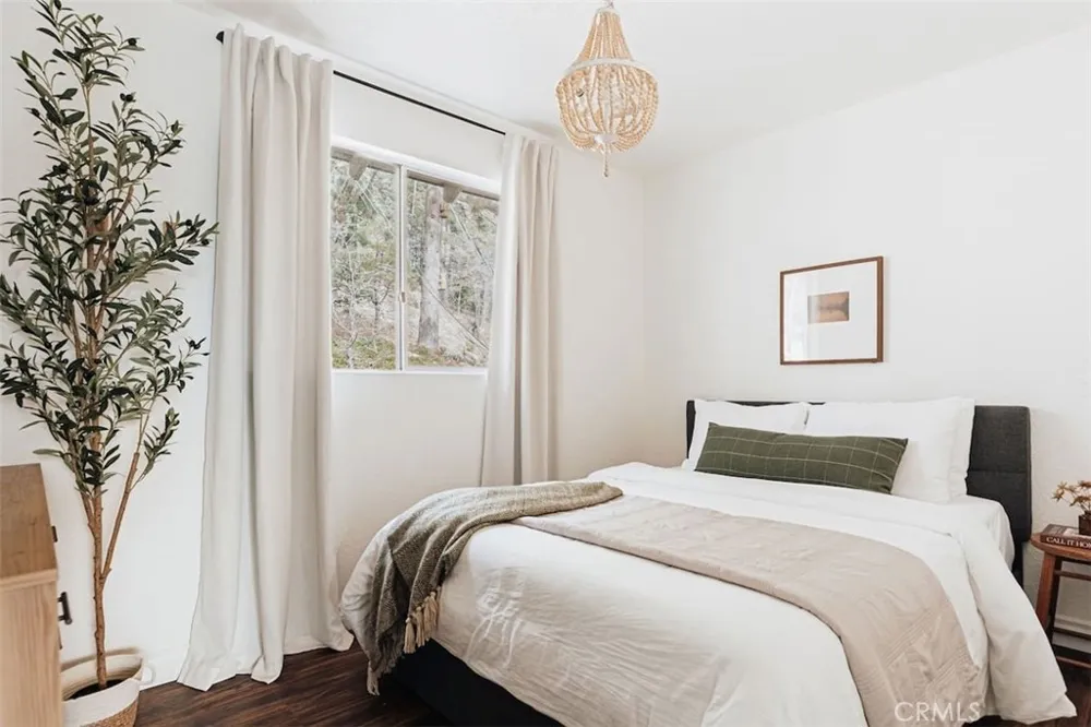 217 Old Toll Lake Arrowhead, CA 92352