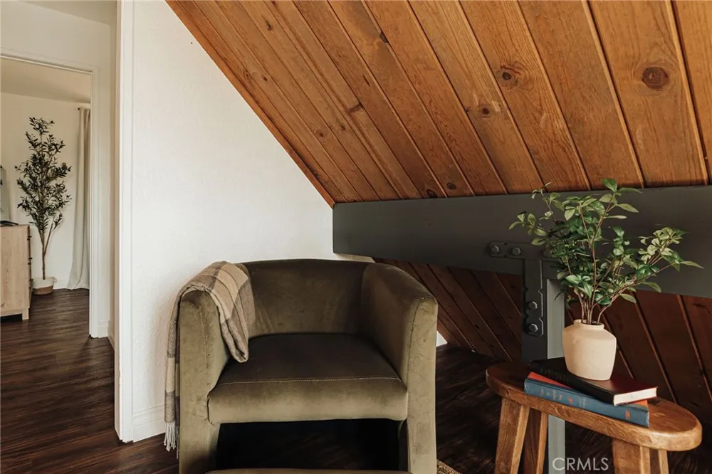 217 Old Toll Lake Arrowhead, CA 92352