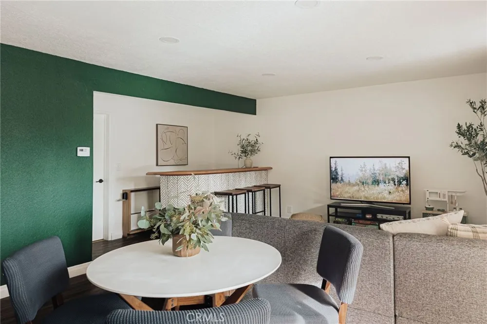217 Old Toll Lake Arrowhead, CA 92352