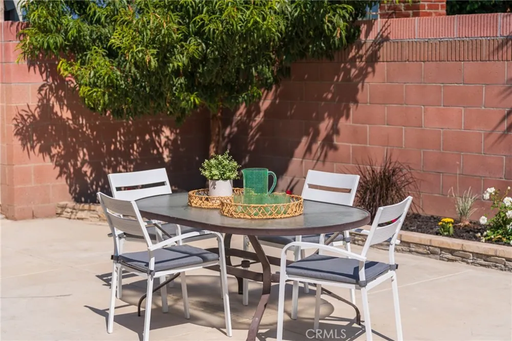 5157 E Harco Long Beach, CA 90808