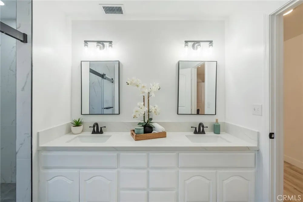 5157 E Harco Long Beach, CA 90808