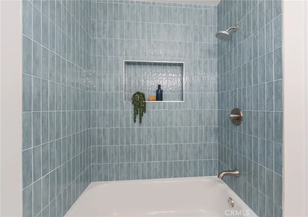 5157 E Harco Long Beach, CA 90808