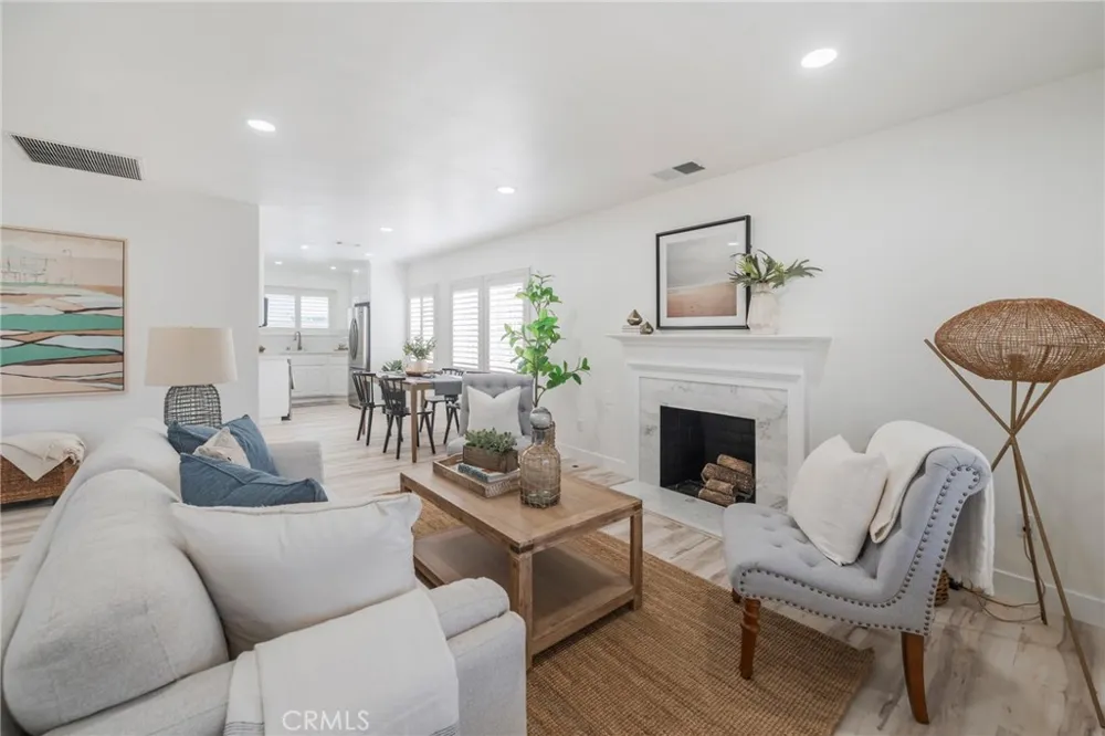 5157 E Harco Long Beach, CA 90808
