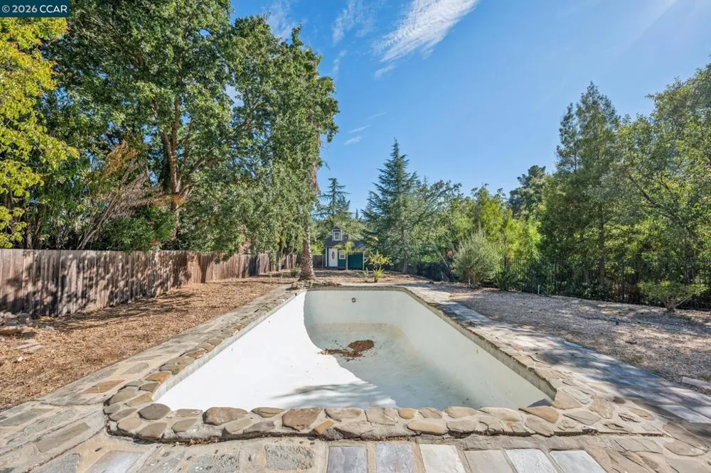 3386 Cowell Rd Concord, CA 94518