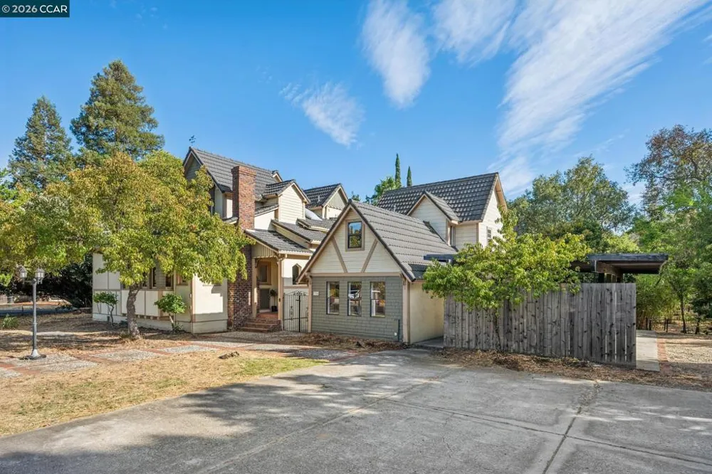 3386 Cowell Rd Concord, CA 94518