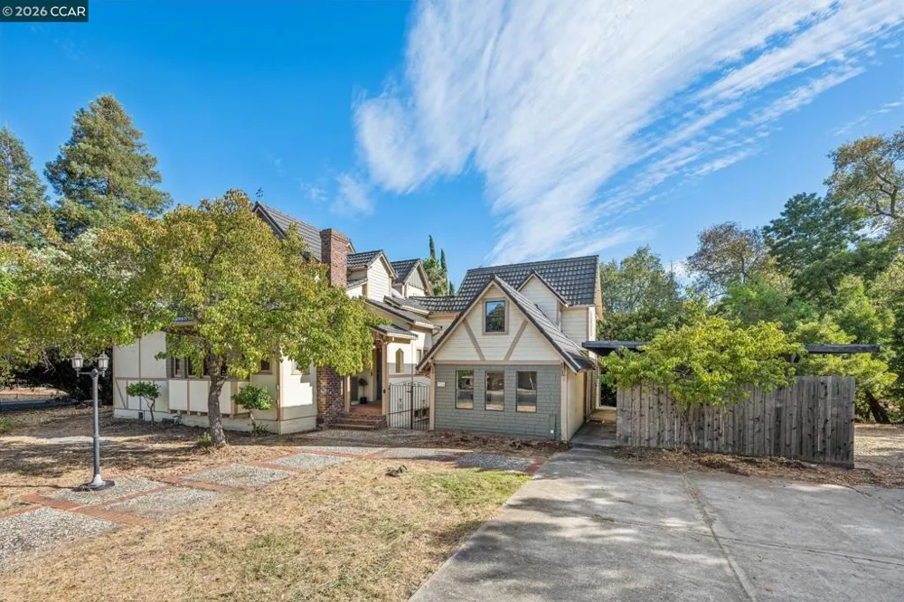 3386 Cowell Rd Concord, CA 94518