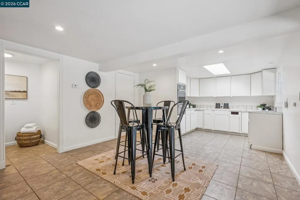 3386 Cowell Rd Concord, CA 94518
