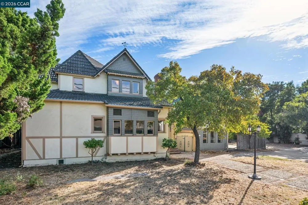 3386 Cowell Rd Concord, CA 94518