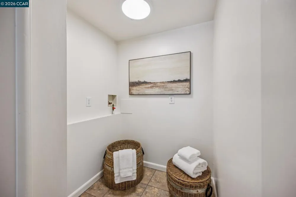 3386 Cowell Rd Concord, CA 94518