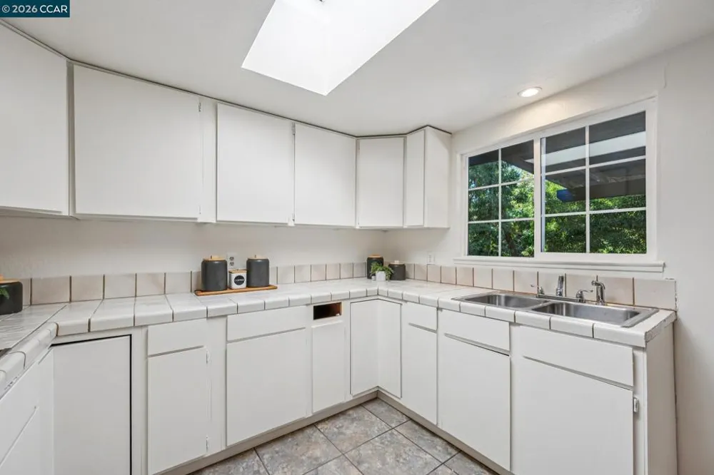 3386 Cowell Rd Concord, CA 94518