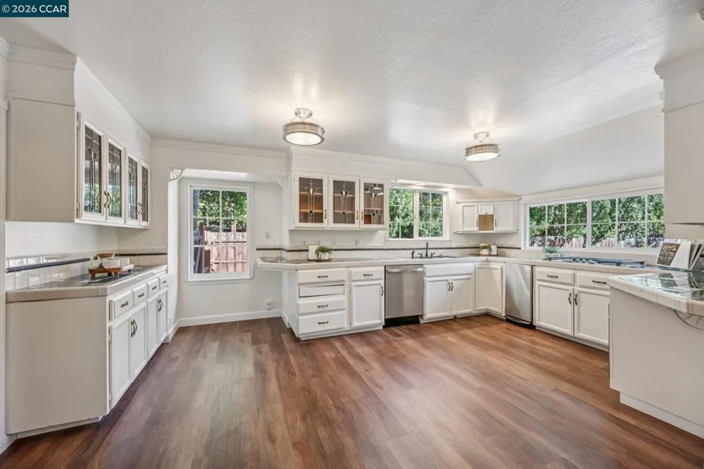 3386 Cowell Rd Concord, CA 94518