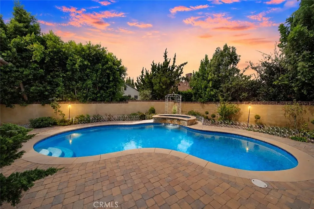 325 W Las Flores Avenue Arcadia, CA 91007