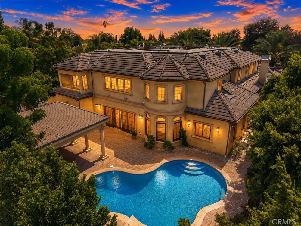 325 W Las Flores Avenue Arcadia, CA 91007