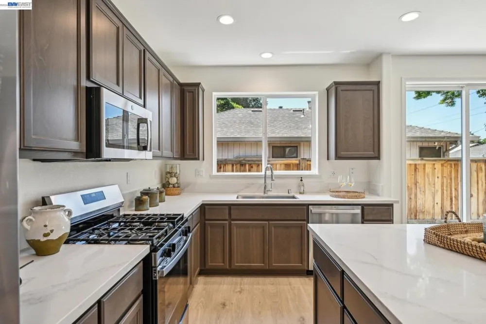 125 Creek View Cir Fairfield, CA 94533