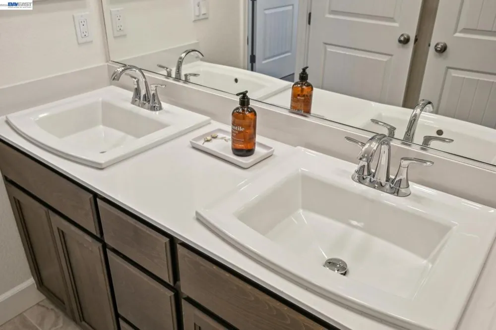 125 Creek View Cir Fairfield, CA 94533